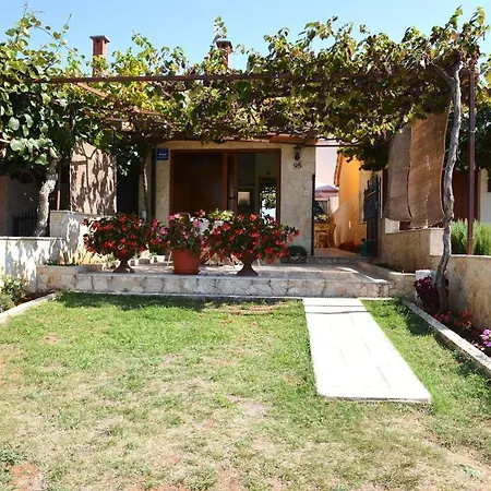 Anamarija Apartment